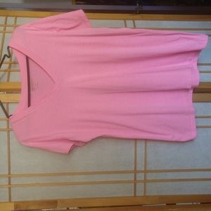 Pink v-neck t-shirt from Arizona Jean Co